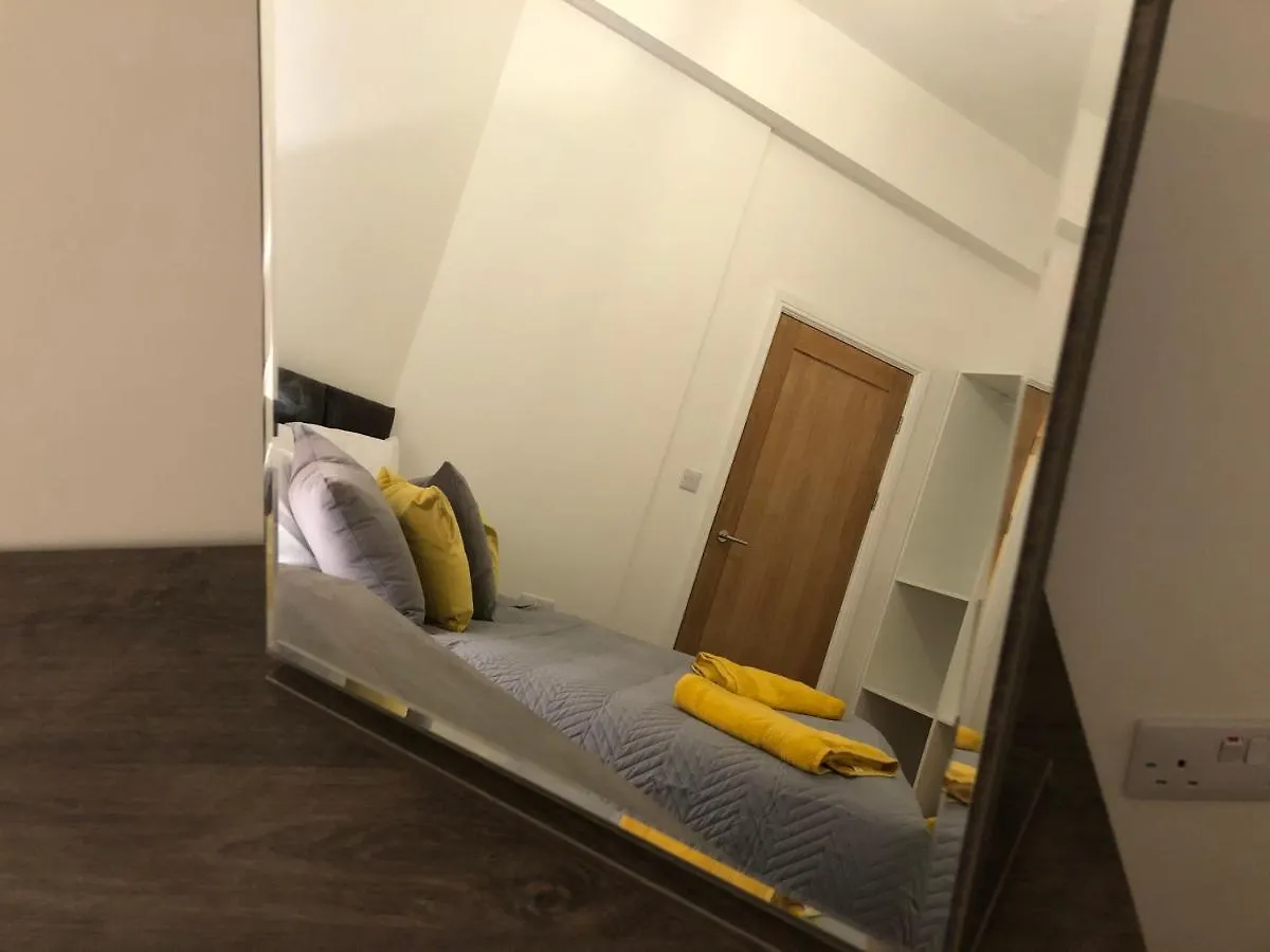 King Edward House Flat 1 Apartment Kingston upon Hull 0*,  United Kingdom